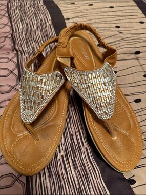 Gloria Vanderbilt Tan Beaded Slingback Thong Sandals